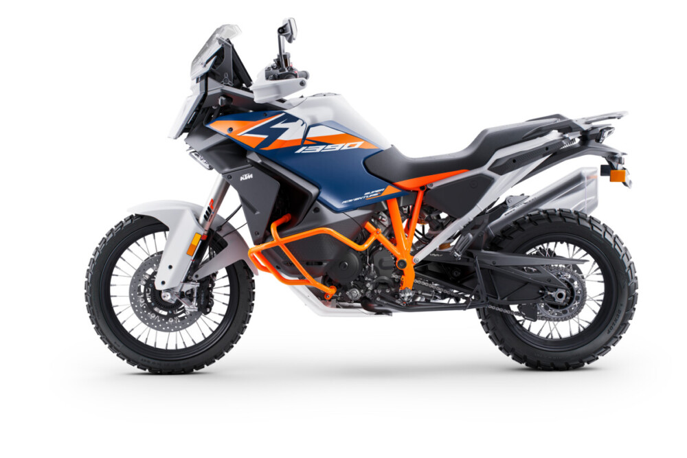 2026 KTM 1390 Super Adventure R left side