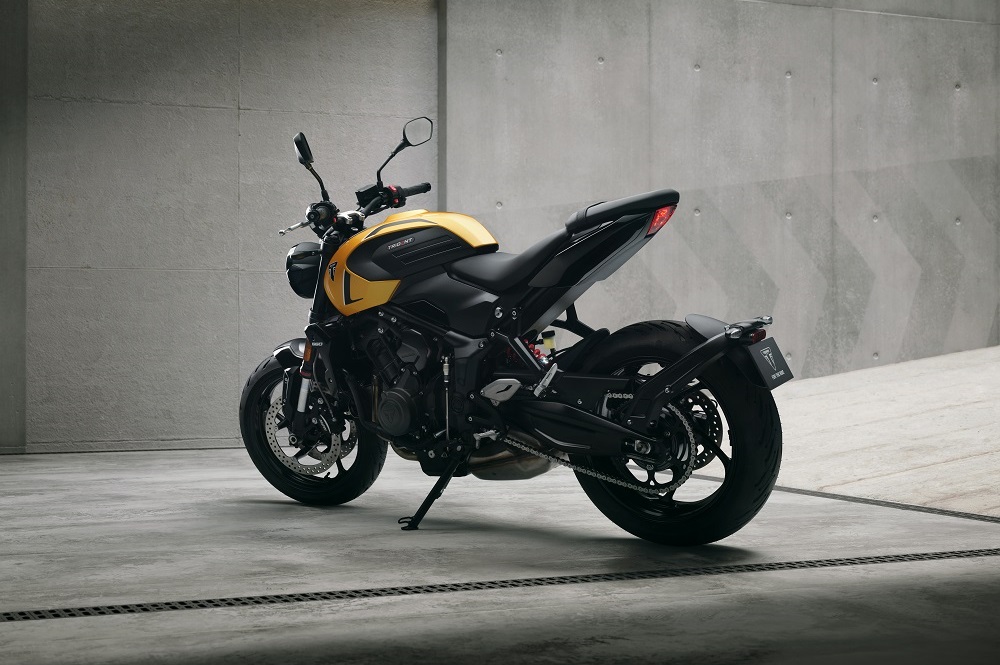 2026 Triumph Trident 660 right side view