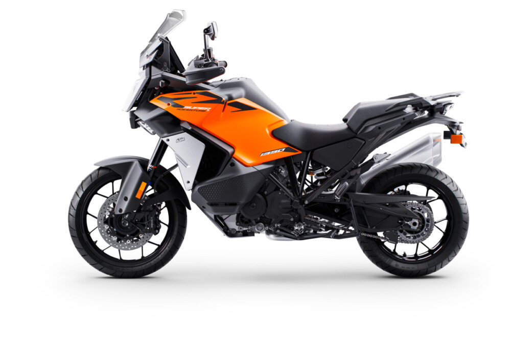 2027 KTM 1390 Super Adventure S Evo left