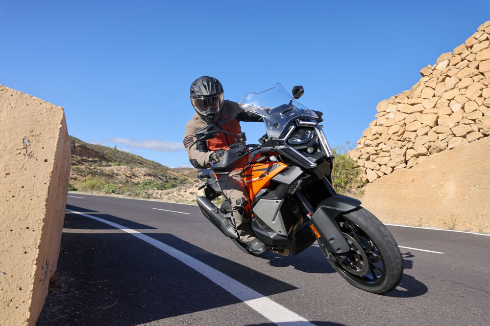 2027 KTM 1390 Super Adventure S Evo Review 2027 KTM 1390 Super Adventure S Evo Review