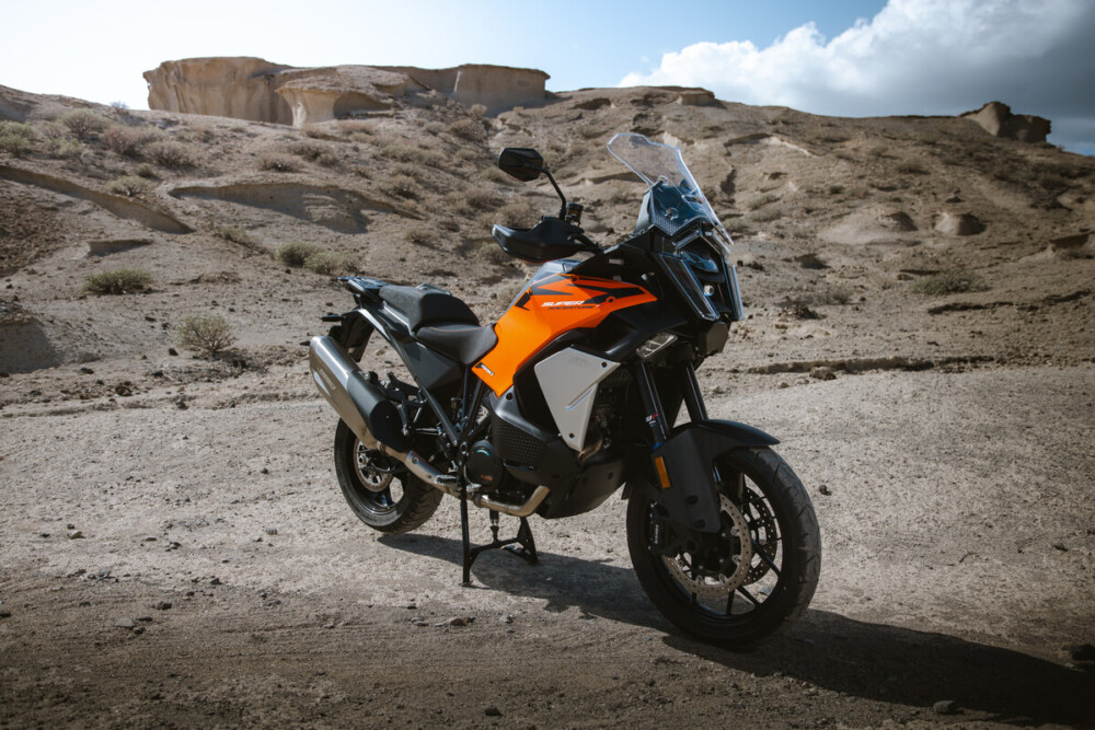 2027 KTM 1390 Super Adventure S Evo static